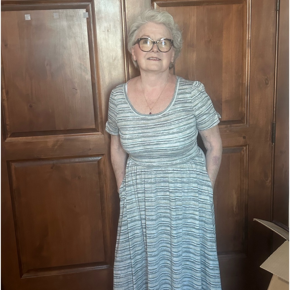 Lularoe Riley dress - Picture 2 of 7